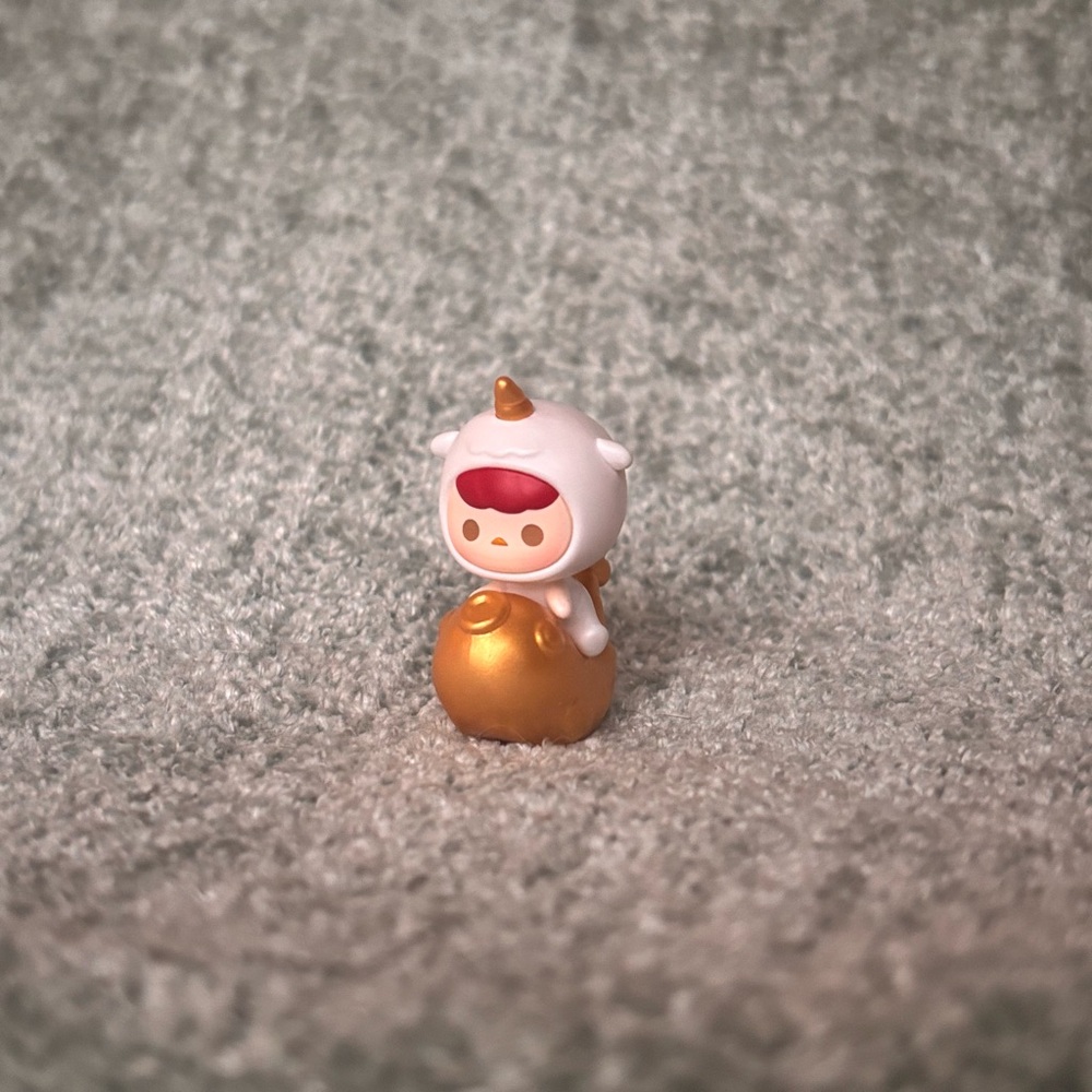 Pucky riding Koi Pop Bean | Lucky Charm series | POP MART figure